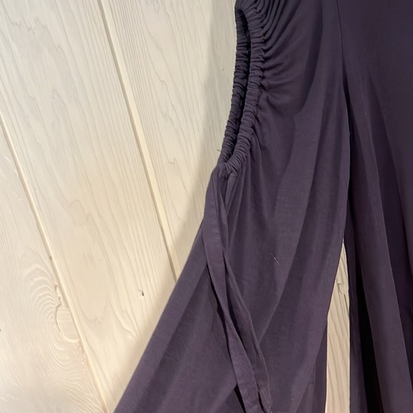 Cupio Top with Bell Sleeves Size Medium - Picture 3 of 11